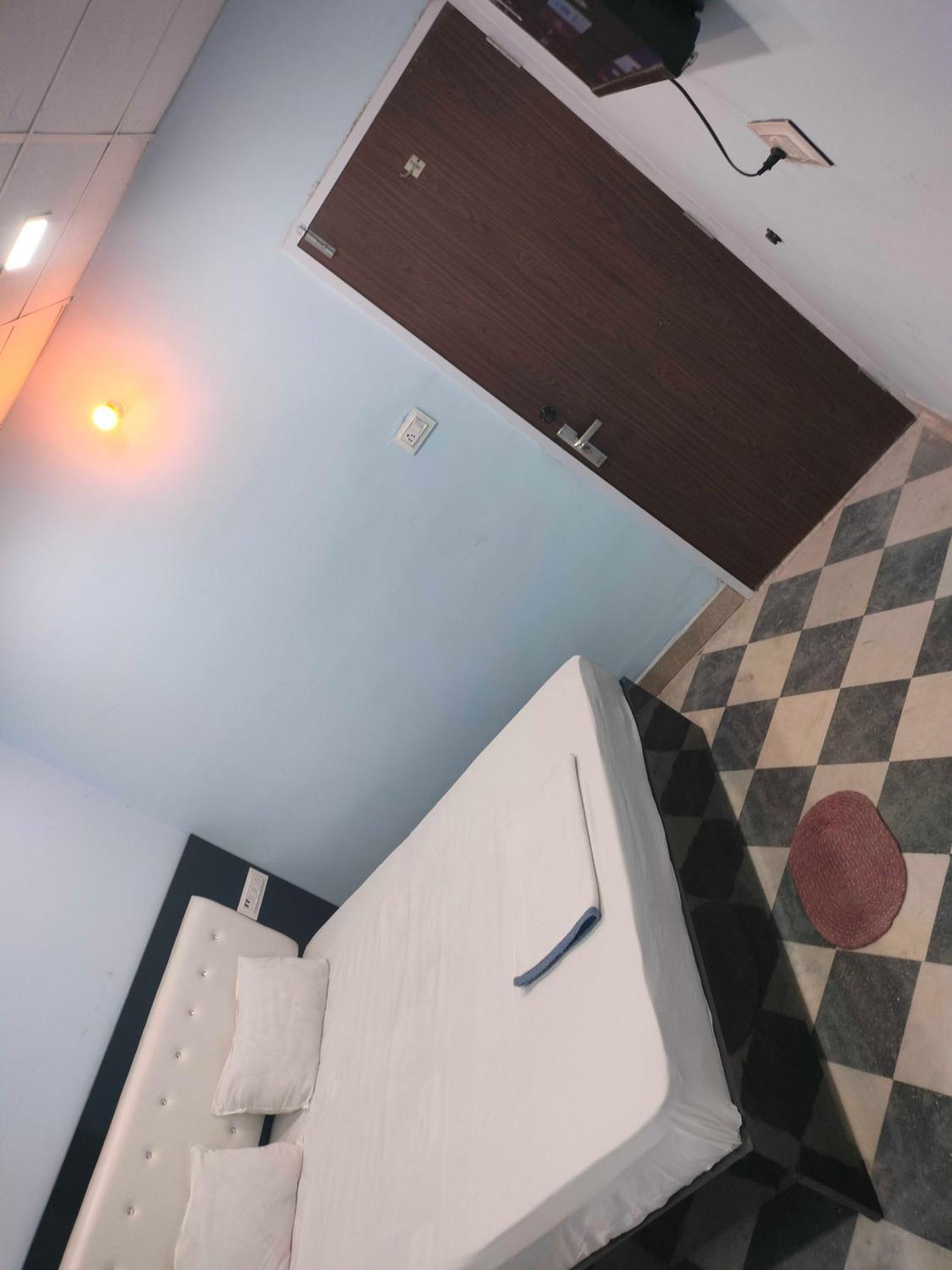 Oyo Palace Hotel Rohtak Eksteriør billede
