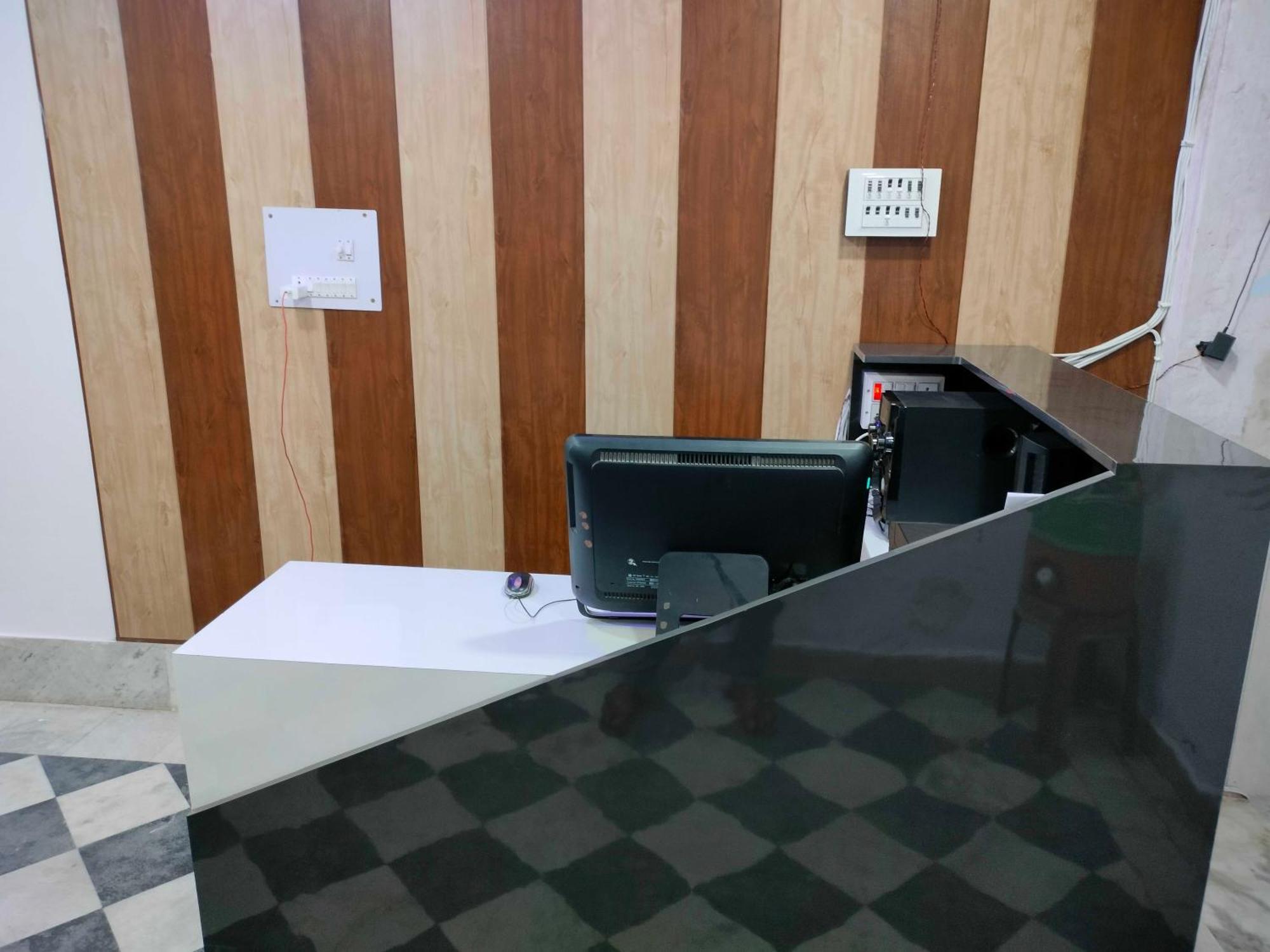 Oyo Palace Hotel Rohtak Eksteriør billede